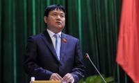 Министры ответили на запросы депутатов на 2-ой сессии парламента