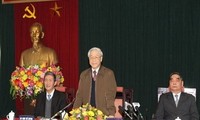 Нгуен Фу Чонг встретился с руководителями Отдела пропаганды и...