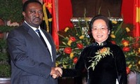 Переговоры между Вьетнамом и Анголой