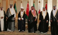 6 арабских государств закрывают свои посольства в Сирии
