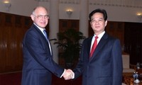 Министр иностранных дел Аргентины был принят вьетнамским премьером