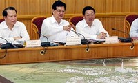 Премьер-министр Нгуен Тан Зунг провел рабочую встречу с руководителями Ханоя