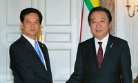 Переговоры между главами вьетнамского и японского правительств