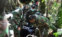 В Индонезии нашли 16 тел жертв крушения российского авиалайнера