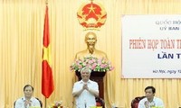 Пленарное заседание Комиссии по законодательной работе Вьетнамского парламента