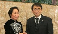 Вице-президент Вьетнама Нгуен Тхи Зоан была принята губернатором префектуры Айчи