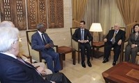 В поисках мира Кофи Аннан прилетел из Сирии в Иран