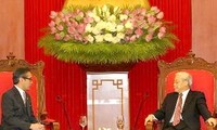 Нгуен Фу Чонг принял министра иностранных дел Индонезии Марти Наталегаву