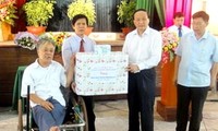 То Хи Рыа посетил лечебно-реабилитационый центр для инвалидов войны