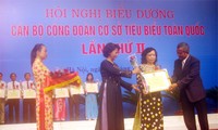 2-й слёт активистов местных профсоюзных организаций Вьетнама
