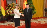 Президент СРВ Чыонг Тан Шанг принял верительные грамоты от новых послов стран
