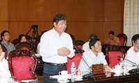 Постоянный комитет Вьетнамского парламента обсуждал два законопроекта