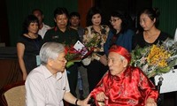 Нгуен Фу Чонг принял участие в церемонии чествования драматурга Хок Фи