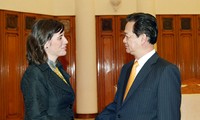 Премьер-министр Нгуен Тан Зунг принял посла Венгрии во Вьетнаме