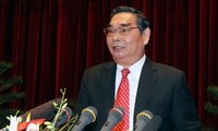 Ле Хонг Ань принял делегацию ЦК Отечественного Фронта строительства Лаоса