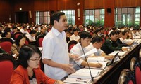Вьетнамские депутаты обсудили в группах законопроект о столице