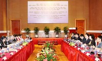 Первый теоретический семинар Компартий Вьетнама и Кубы