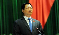 Депутаты вьетнамского парламента начали задавать запросы
