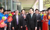 Президент СРВ Чыонг Тан Шанг посетил Ханойский политехнический институт
