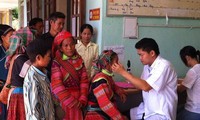 Программа отправки молодых врачей на работу в бедные уезды страны