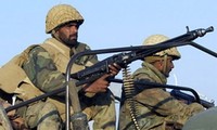 Взрывы в Пакистане унесли жизни 17 военнослужащих