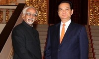 Премьер-министр СРВ Нгуен Тан Зунг принял вице-президента Индии