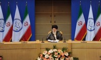 Духовный лидер Ирана отверг переговоры с США