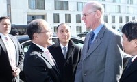 Продолжается официальный визит спикера вьетнамского парламента в Германию