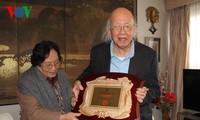 Историки Вьетнама и Франции получили премии имени Фан Тяу Чиня