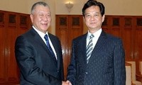 Премьер-министр Нгуен Тан Зунг принял зампредседателя ВК НПКС