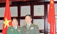 Министры обороны Вьетнама и Китая провели двустороннюю встречу