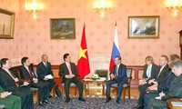 Нгуен Тан Зунг и Дмитрий Медведев провели совместную пресс-конференцию