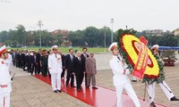 Государственная церемония посещения мавзолея Хо Ши Мина в связи со 123-летием со дня его рождения