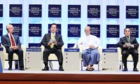 Премьер-министр СРВ Нгуен Тан Зунг завершил участие в саммите ВЭФ-2013
