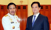 Премьер-министр Вьетнама принял главнокомандующего национальной армией Индонезии