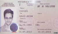 Эдвард Сноуден оформил временную регистрацию в России