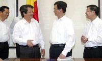 Нгуен Тан Зунг провёл рабочие встречи с руководителями провинций Футхо и Ханам