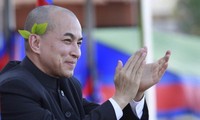 Король Камбоджи прилагает усилия для решения политических разногласий