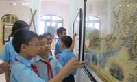 Выставка редких документов об островах Чыонгша и Хоангша