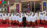 Первая сессия камбоджийского парламента проходит без участия представителей оппозиции