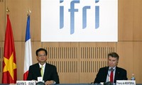 «Судно» отношений дружбы между Вьетнамом и Францией успешно причалило к берегу