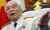 Международная общественность продолжает воспевать генерала армии Во Нгуен Зяпа