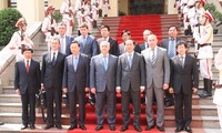 Во Вьетнаме состоялись переговоры между МОБ Вьетнама и СБ Украины