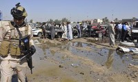 В Ираке в результате взрывов убиты и ранены более 100 человек