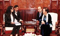 Вице-президент СРВ Нгуен Тхи Зоан приняла министра по делам франкофонии Франции