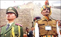 Китай и Индия рассматривают возможность установления линии военной связи
