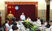 Нгуен Тхиен Нян провел рабочую встречу с руководителями Социального страхования Вьетнама