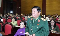 Вьетнамские депутаты рассматривают исправленный Закон о браке и семье