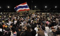 Правительство Таиланда обязуется проявлять сдержанность во время демонстраций