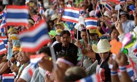 Таиландская оппозиция требует отставки премьер-министра страны